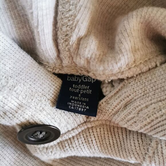 2/$25 Gap boys sweater size 5 - Picture 4 of 4